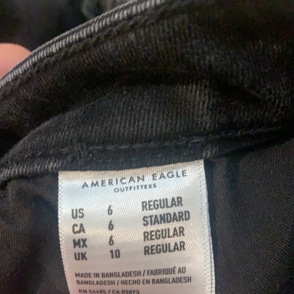 Jeans - Picture 2 of 4